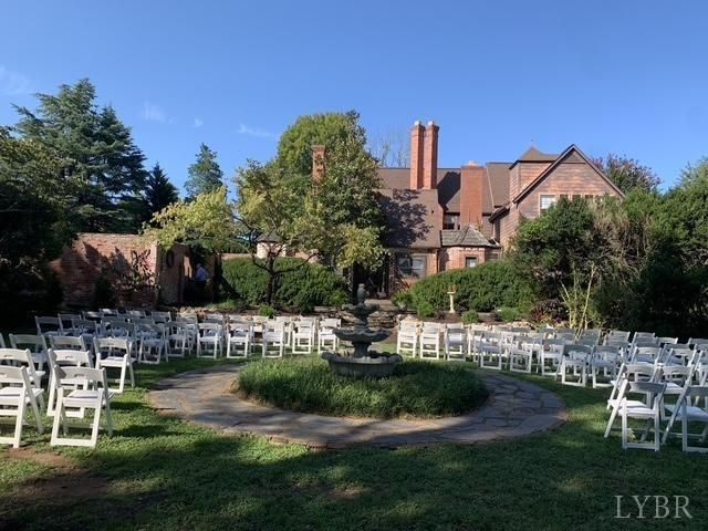 1670 Church Street, Appomattox, VA 24522