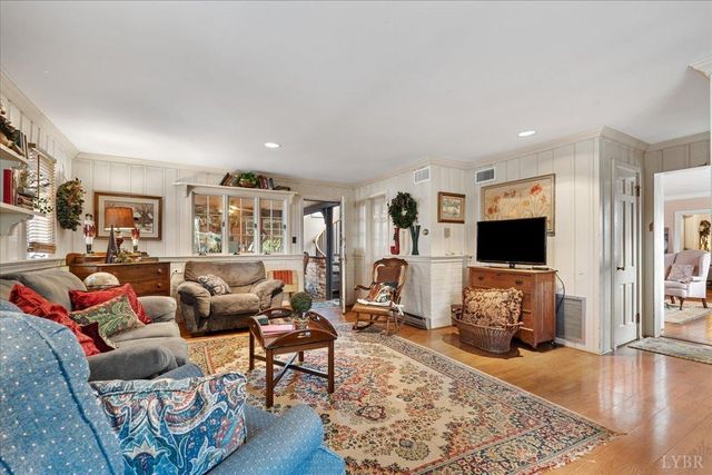 1670 Church Street, Appomattox, VA 24522