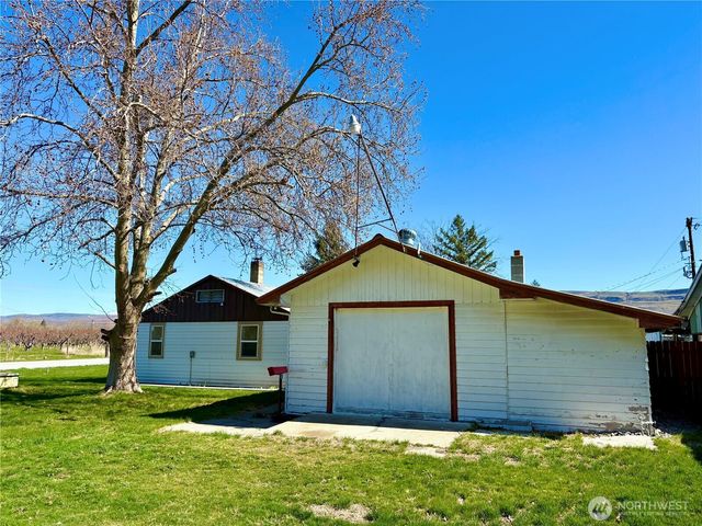 320 S Central Street, Brewster, WA 98812