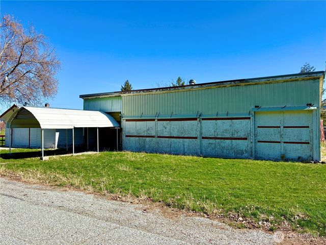 320 S Central Street, Brewster, WA 98812
