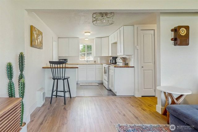 320 S Central Street, Brewster, WA 98812