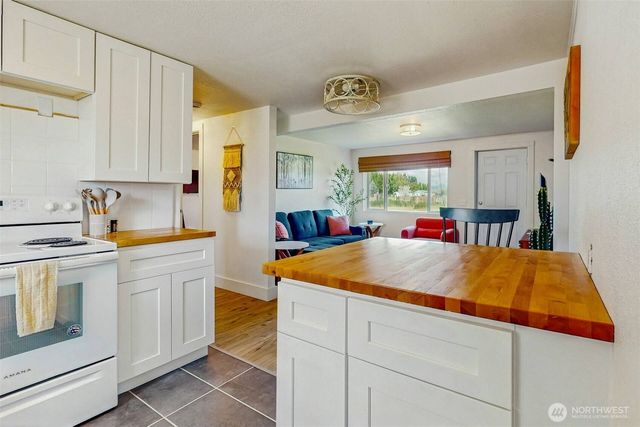 320 S Central Street, Brewster, WA 98812