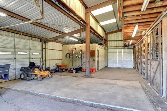 4877 Fm 84, Denison, TX 75020
