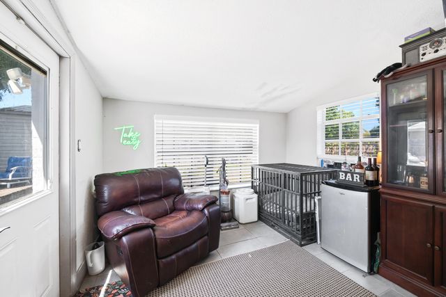 611 NW 18th Court, Pompano Beach, FL 33060