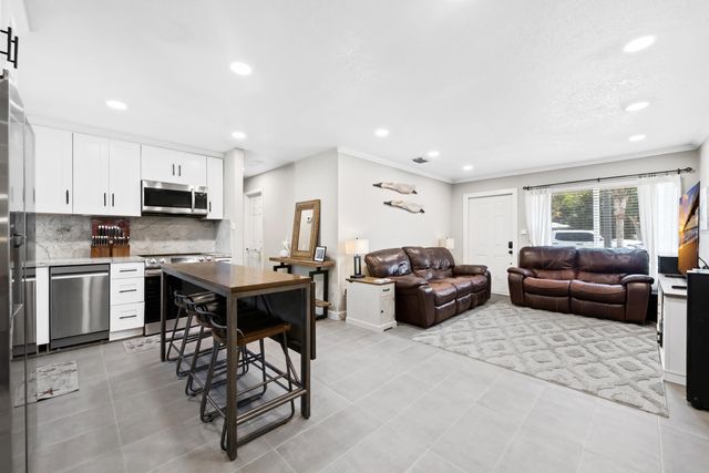 611 NW 18th Court, Pompano Beach, FL 33060