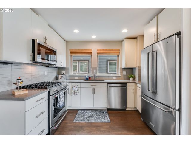 7952 Se 6TH Ave 3, Portland, OR 97202