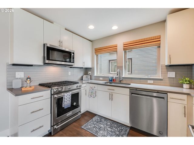 7952 Se 6TH Ave 3, Portland, OR 97202