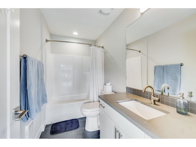 7952 Se 6TH Ave 3, Portland, OR 97202
