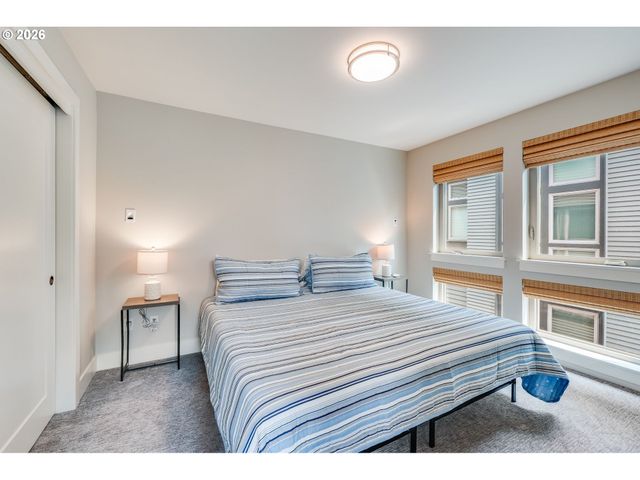 7952 Se 6TH Ave 3, Portland, OR 97202