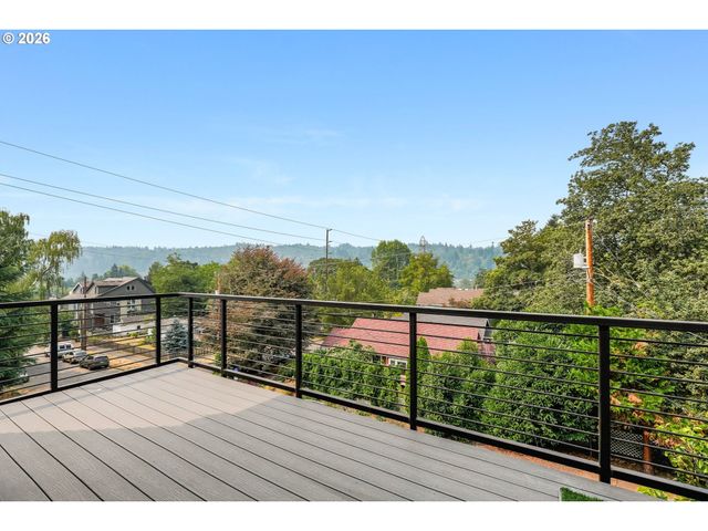 7952 Se 6TH Ave 3, Portland, OR 97202