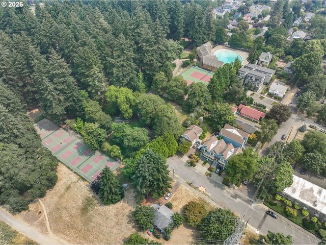 7952 Se 6TH Ave 3, Portland, OR 97202