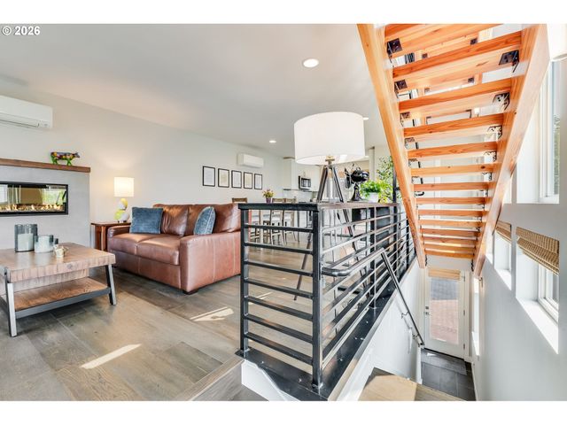 7952 Se 6TH Ave 3, Portland, OR 97202
