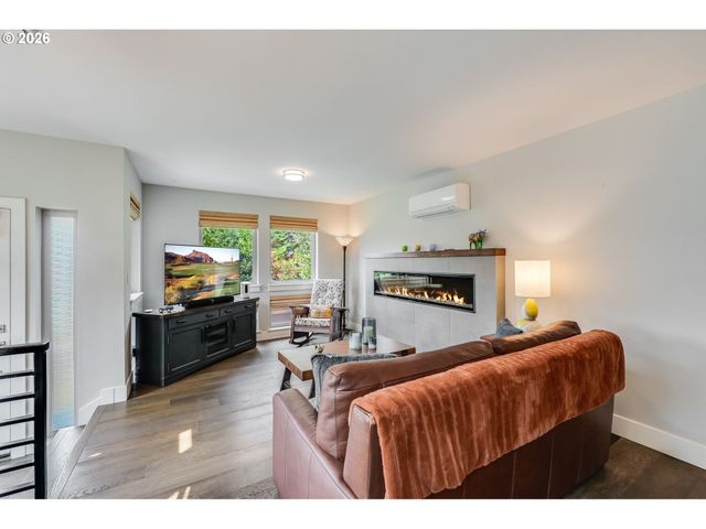 7952 Se 6TH Ave 3, Portland, OR 97202