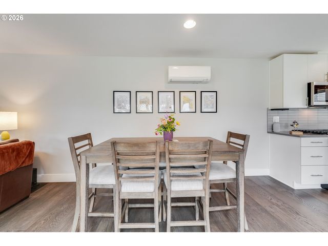 7952 Se 6TH Ave 3, Portland, OR 97202