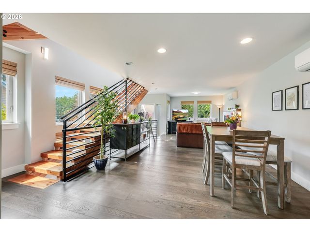 7952 Se 6TH Ave 3, Portland, OR 97202