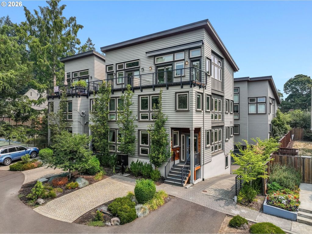 7952 Se 6TH Ave 3, Portland, OR 97202