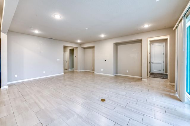 518 Traverse Drive S, Madera, CA 93636