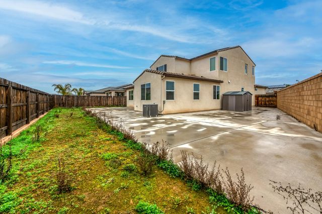 518 Traverse Drive S, Madera, CA 93636