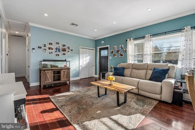 502 MOUNT LAUREL RD, Mount Laurel, NJ 08054