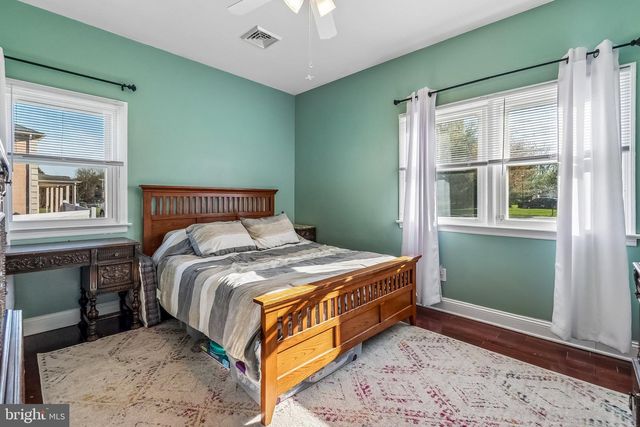 502 MOUNT LAUREL RD, Mount Laurel, NJ 08054