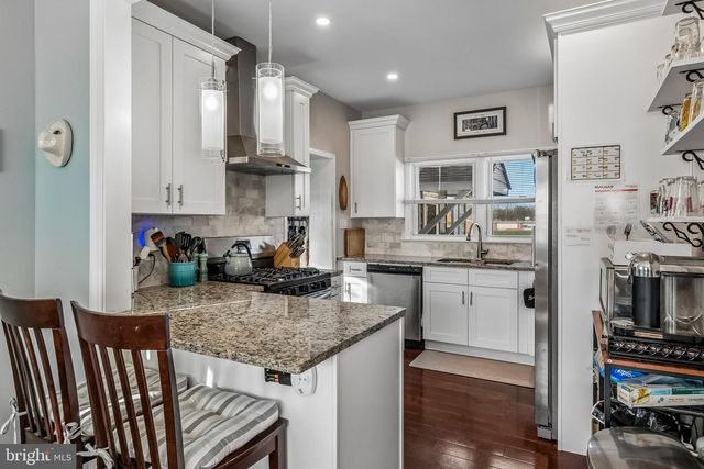 502 MOUNT LAUREL RD, Mount Laurel, NJ 08054