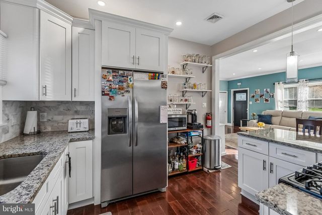 502 MOUNT LAUREL RD, Mount Laurel, NJ 08054