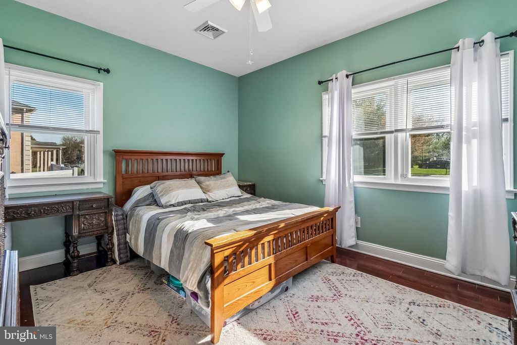 Image 14 of property listing at 502 MOUNT LAUREL RD, Mount Laurel, NJ 08054