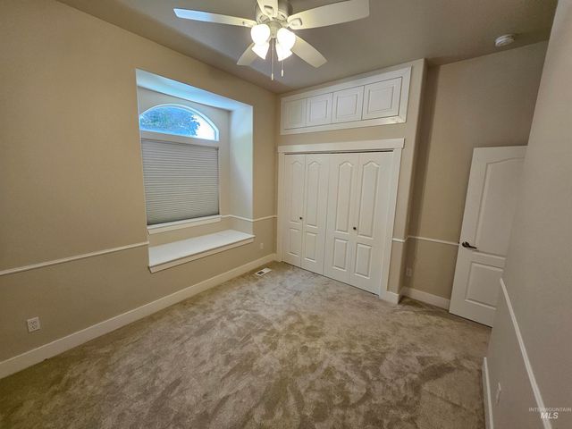 1964 E Summercove Dr, Meridian, ID 83646