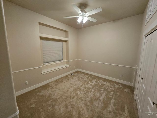 1964 E Summercove Dr, Meridian, ID 83646