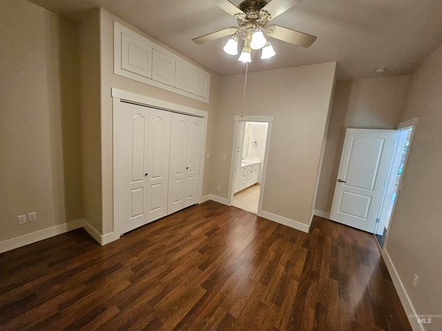 1964 E Summercove Dr, Meridian, ID 83646