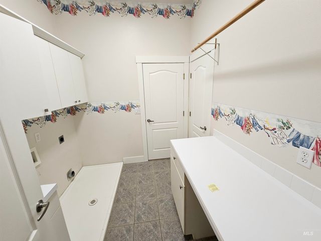 1964 E Summercove Dr, Meridian, ID 83646