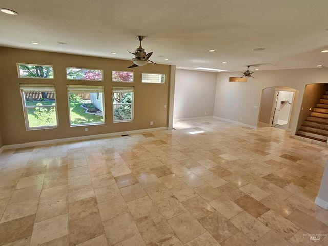 1964 E Summercove Dr, Meridian, ID 83646