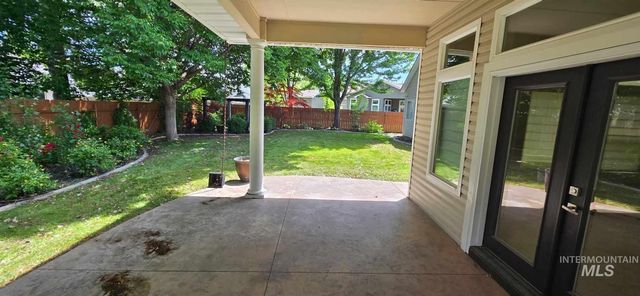 1964 E Summercove Dr, Meridian, ID 83646