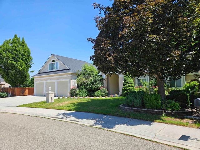 1964 E Summercove Dr, Meridian, ID 83646