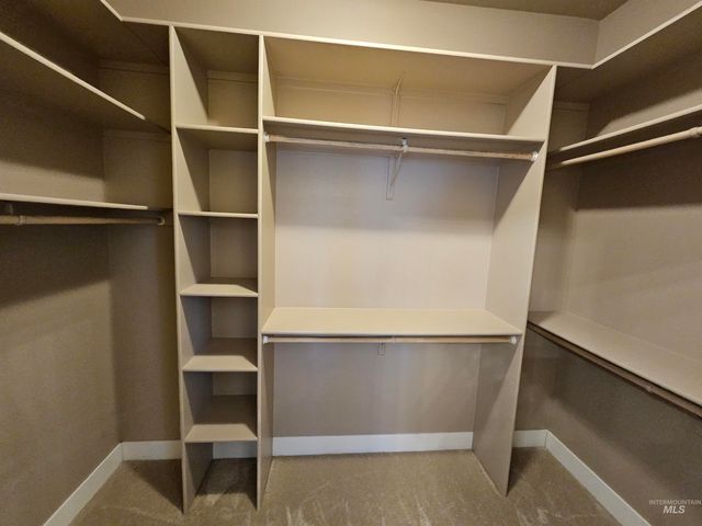 1964 E Summercove Dr, Meridian, ID 83646