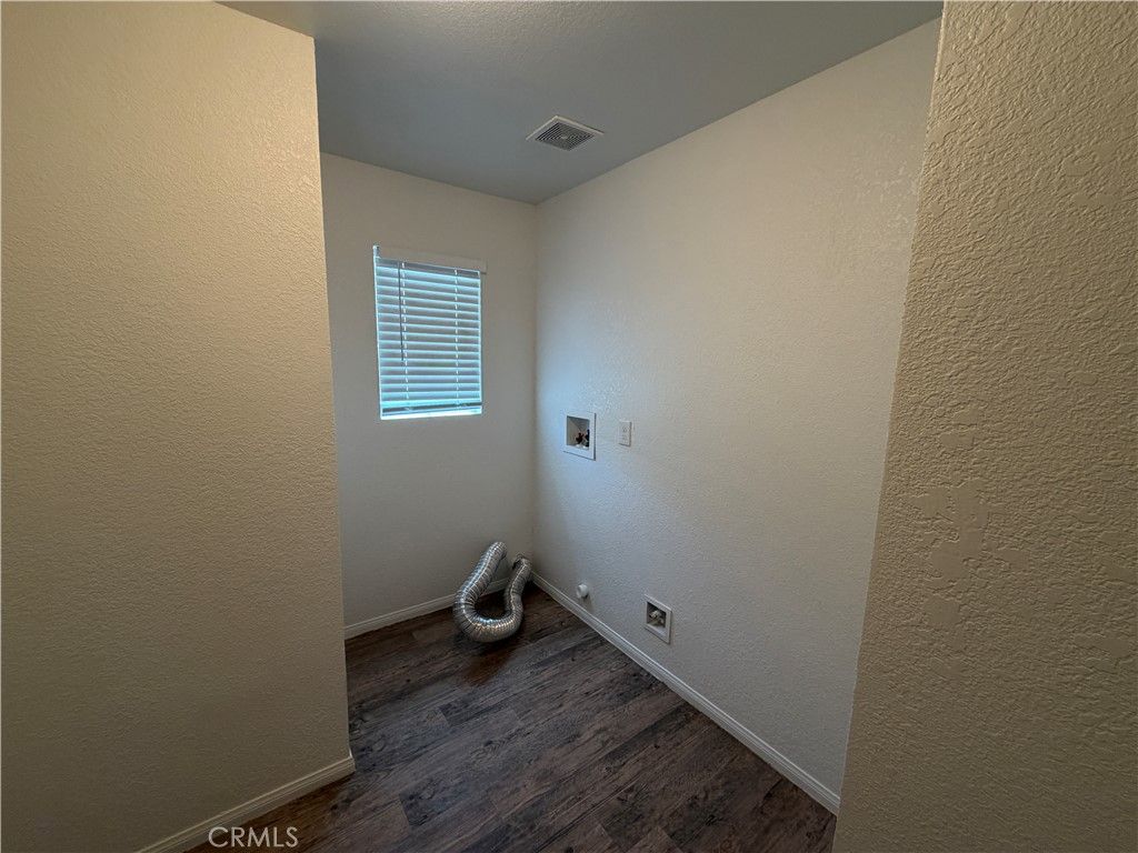 Image 19 of property listing at 2705 Sunset Lane, San Bernardino, CA 92407