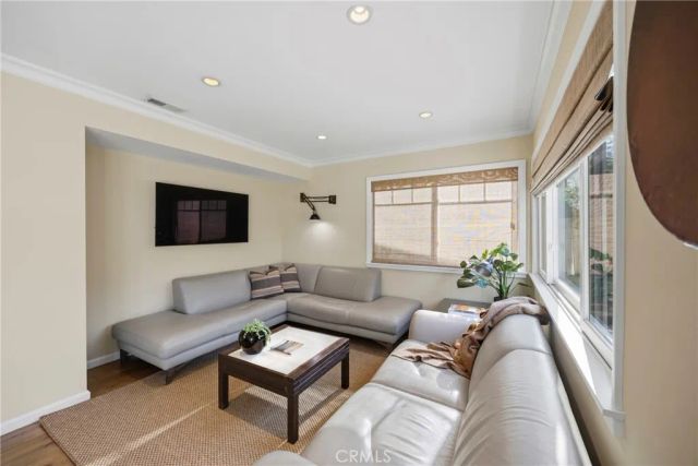 9601 Dumbreck Drive, Huntington Beach, CA 92646