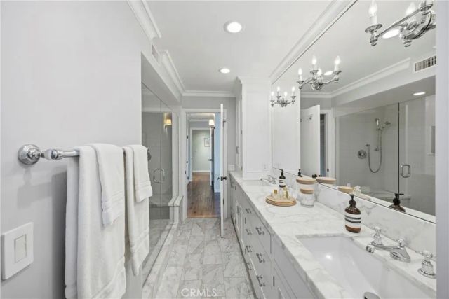 9601 Dumbreck Drive, Huntington Beach, CA 92646
