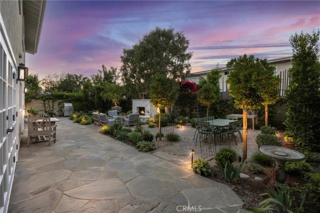 9601 Dumbreck Drive, Huntington Beach, CA 92646