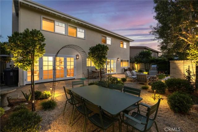 9601 Dumbreck Drive, Huntington Beach, CA 92646