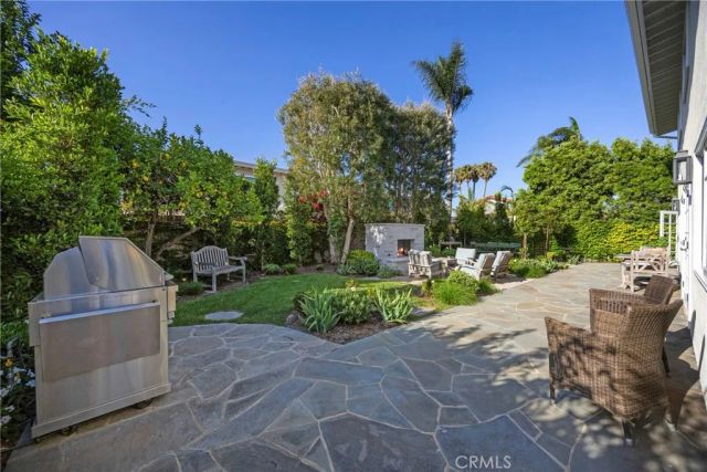 9601 Dumbreck Drive, Huntington Beach, CA 92646