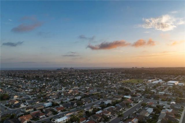 9601 Dumbreck Drive, Huntington Beach, CA 92646