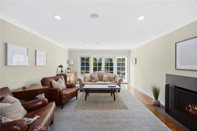 9601 Dumbreck Drive, Huntington Beach, CA 92646