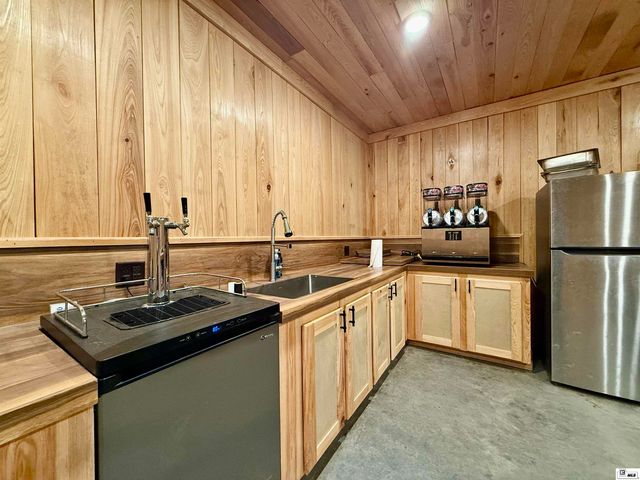 7995 HIGHWAY 128, Winnsboro, LA 71295