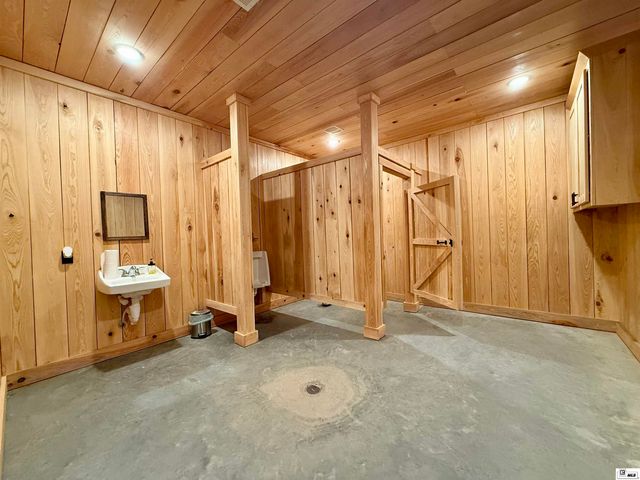 7995 HIGHWAY 128, Winnsboro, LA 71295