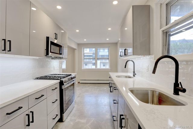 210 Kearsing Parkway A, Monsey, NY 10952