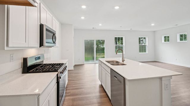 6443 Maple Glen Drive, Wonder Lake, IL 60097