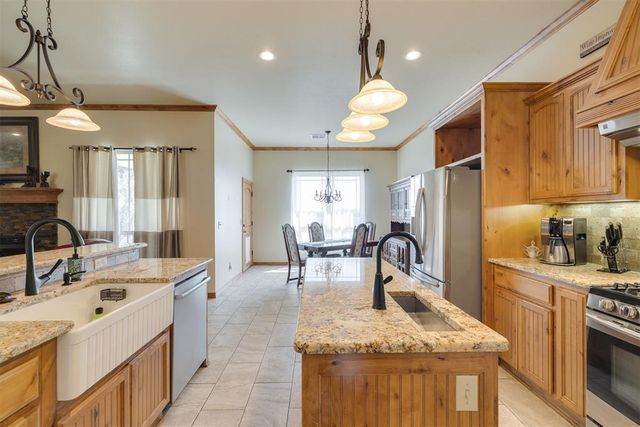 10608 Oaksplinter Lane, Oklahoma City, OK 73173