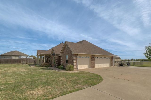 10608 Oaksplinter Lane, Oklahoma City, OK 73173