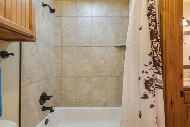 10608 Oaksplinter Lane, Oklahoma City, OK 73173